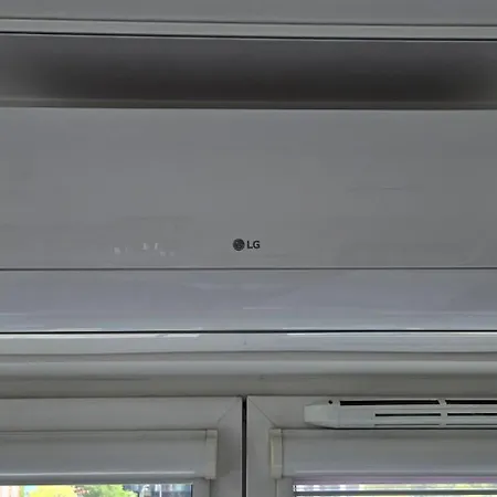 Z Widokiem Na Sky Tower شقة