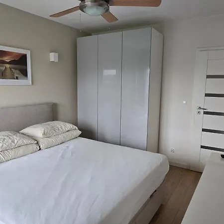 شقة Z Widokiem Na Sky Tower فروتسواف